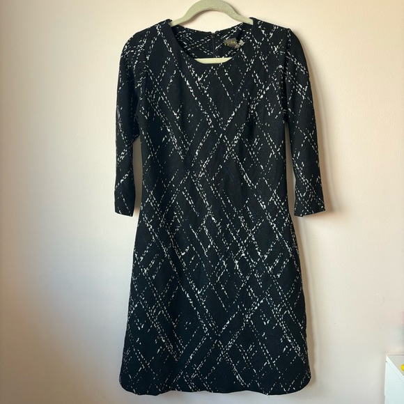 Taylor Dresses & Skirts - Taylor diamond pattern knit sweater dress 8